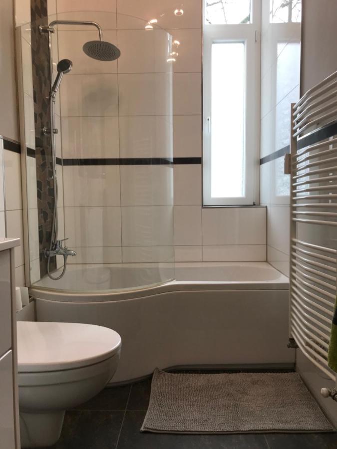 Stadthaus Artur - Apartment Madrid Ремшейд Экстерьер фото